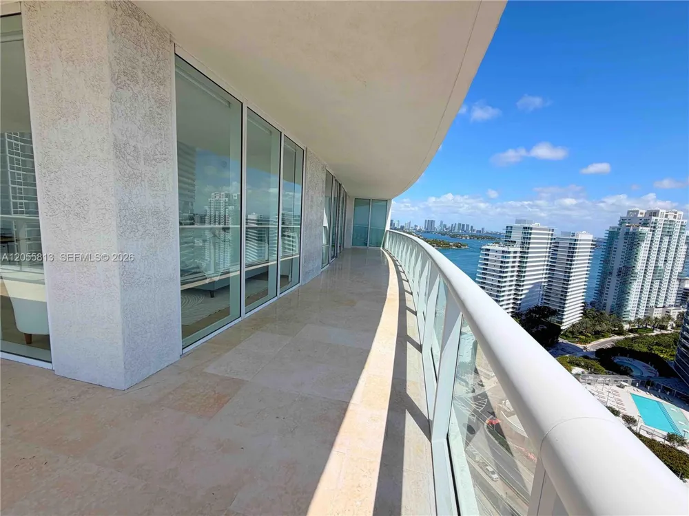 450 Alton Rd #2610 Miami Beach, FL 33139