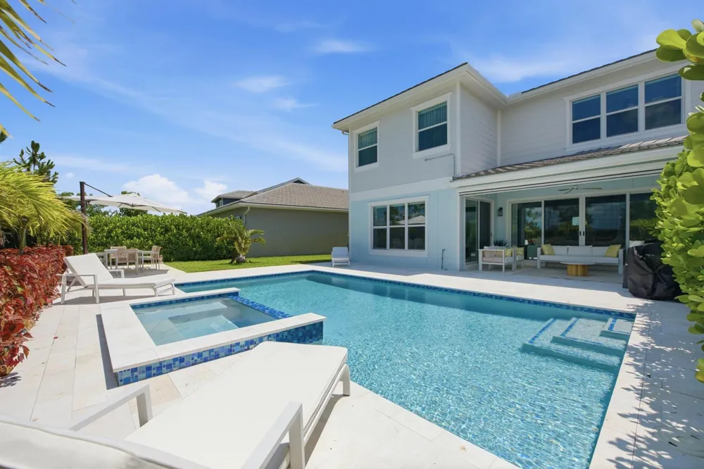 19564 Broad Shore Walk Loxahatchee, FL 33470