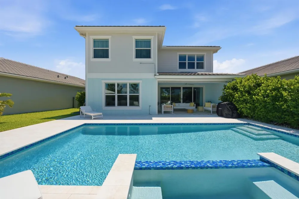 19564 Broad Shore Walk Loxahatchee, FL 33470