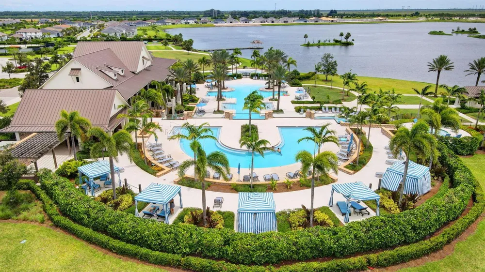 19564 Broad Shore Walk Loxahatchee, FL 33470