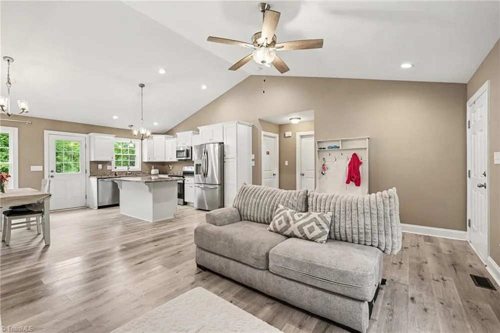 344 Springs Grove Lane Thomasville, NC 27360