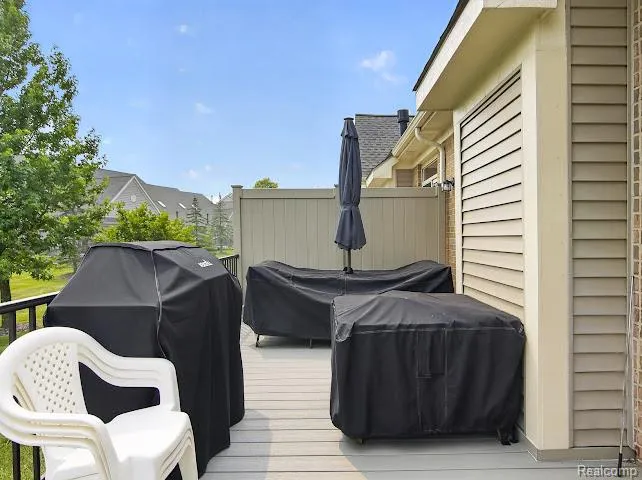32969 Brookside Circle #18 Livonia City, MI 48152