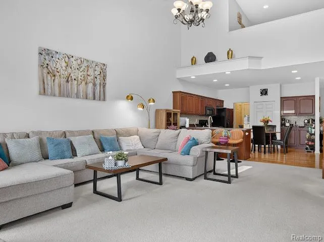 32969 Brookside Circle #18 Livonia City, MI 48152