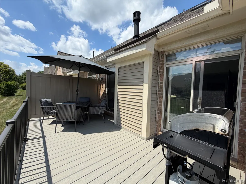 32969 Brookside Circle #18 Livonia City, MI 48152