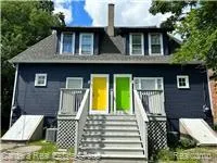 27 Henry Clay Pontiac City, MI 48341