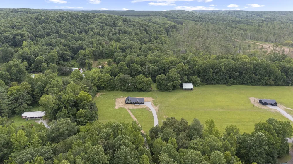 2639 Lick Creek Road Linden, TN 37096
