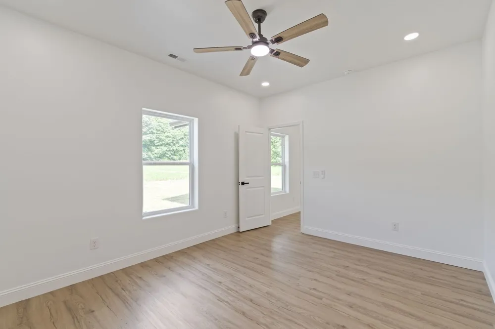 2639 Lick Creek Road Linden, TN 37096