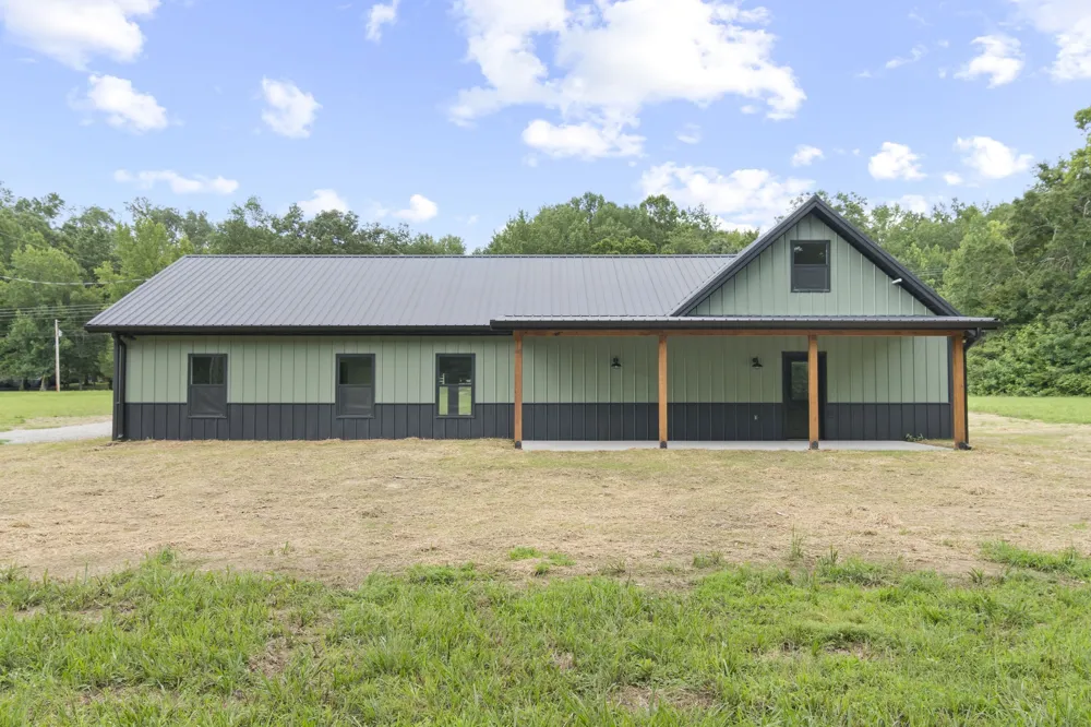 2639 Lick Creek Road Linden, TN 37096