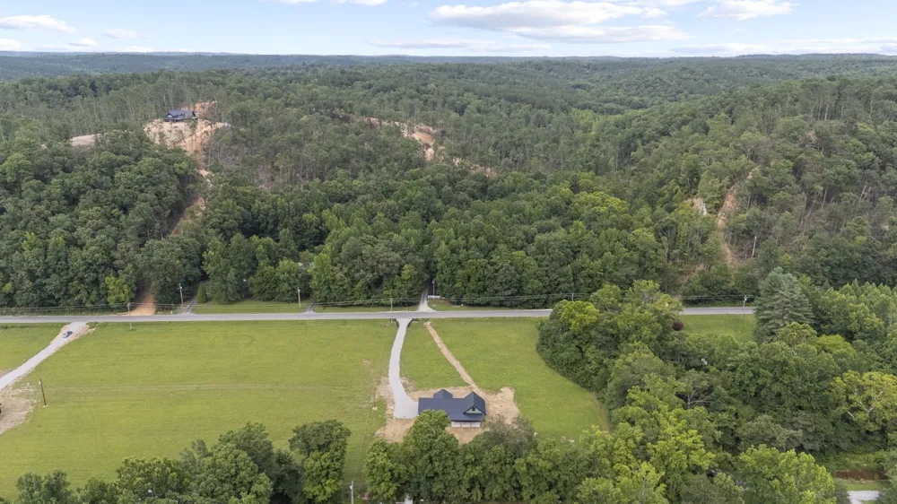 2639 Lick Creek Road Linden, TN 37096