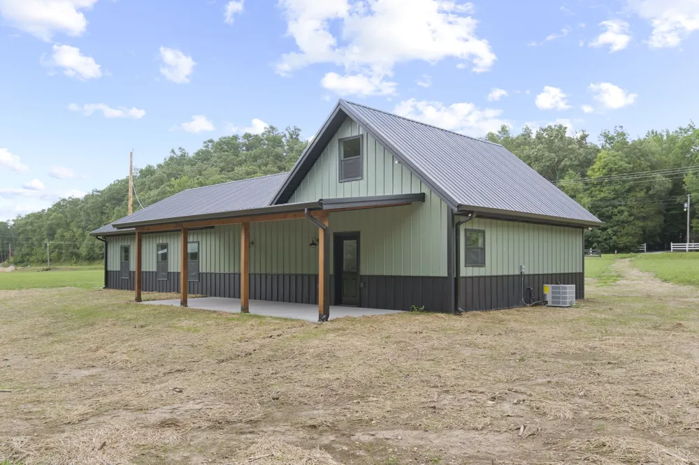 2639 Lick Creek Road Linden, TN 37096
