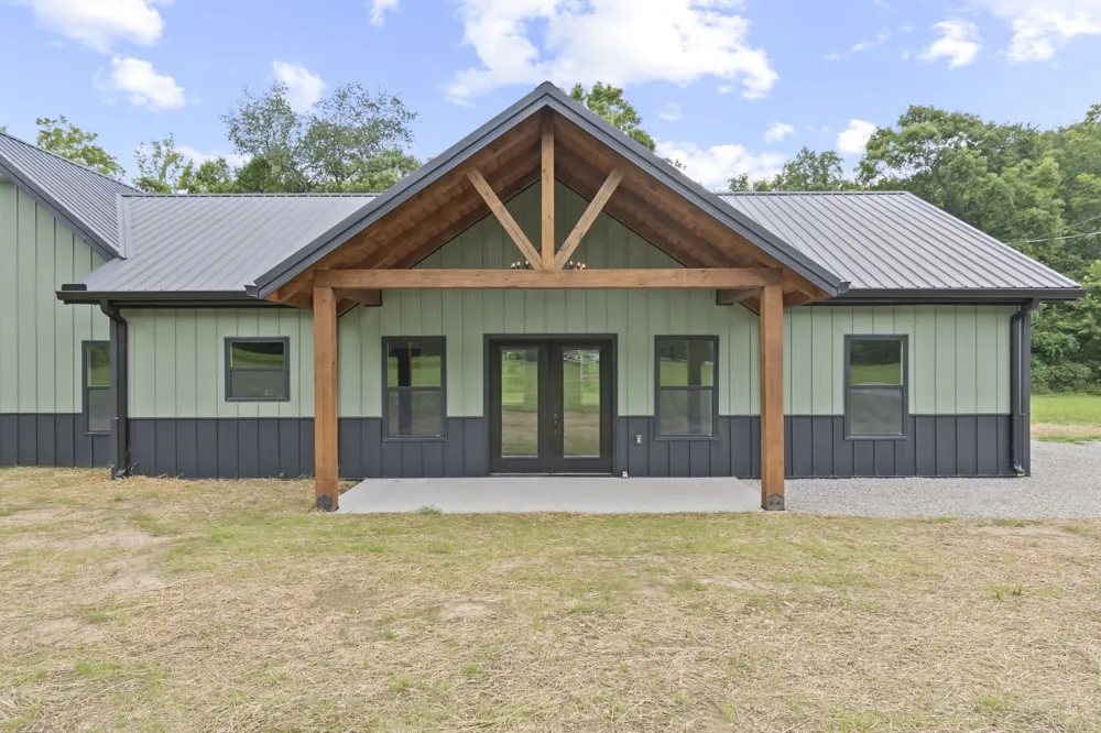 2639 Lick Creek Road Linden, TN 37096