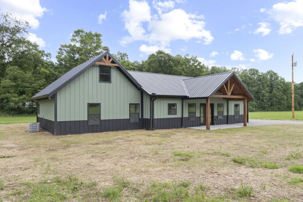 2639 Lick Creek Road Linden, TN 37096