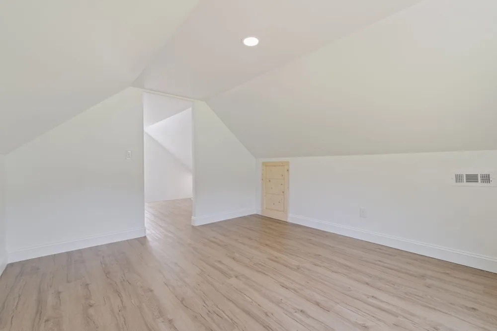 2639 Lick Creek Road Linden, TN 37096