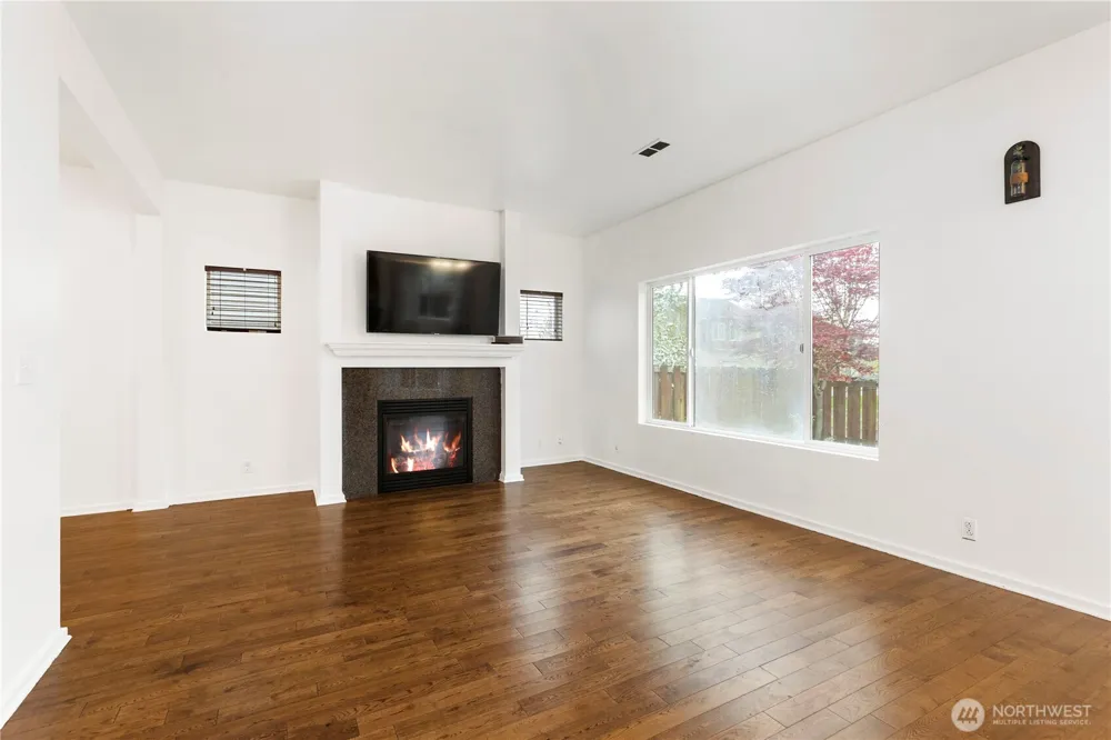 4217 L PLACE NE Auburn, WA 98002