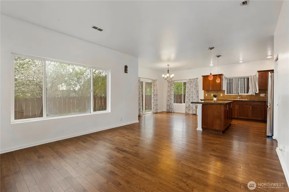 4217 L PLACE NE Auburn, WA 98002