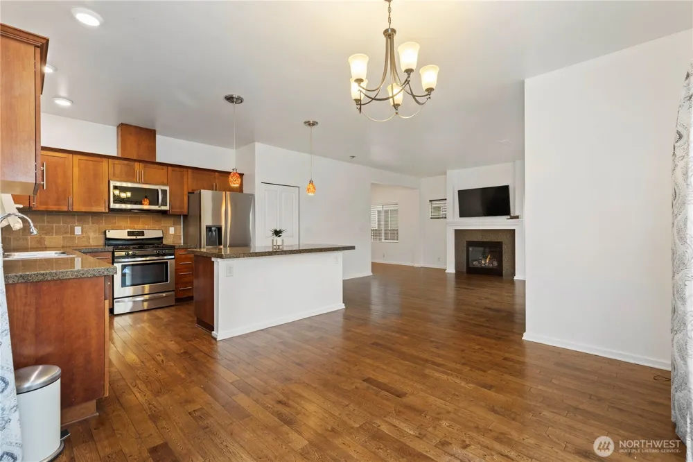 4217 L PLACE NE Auburn, WA 98002