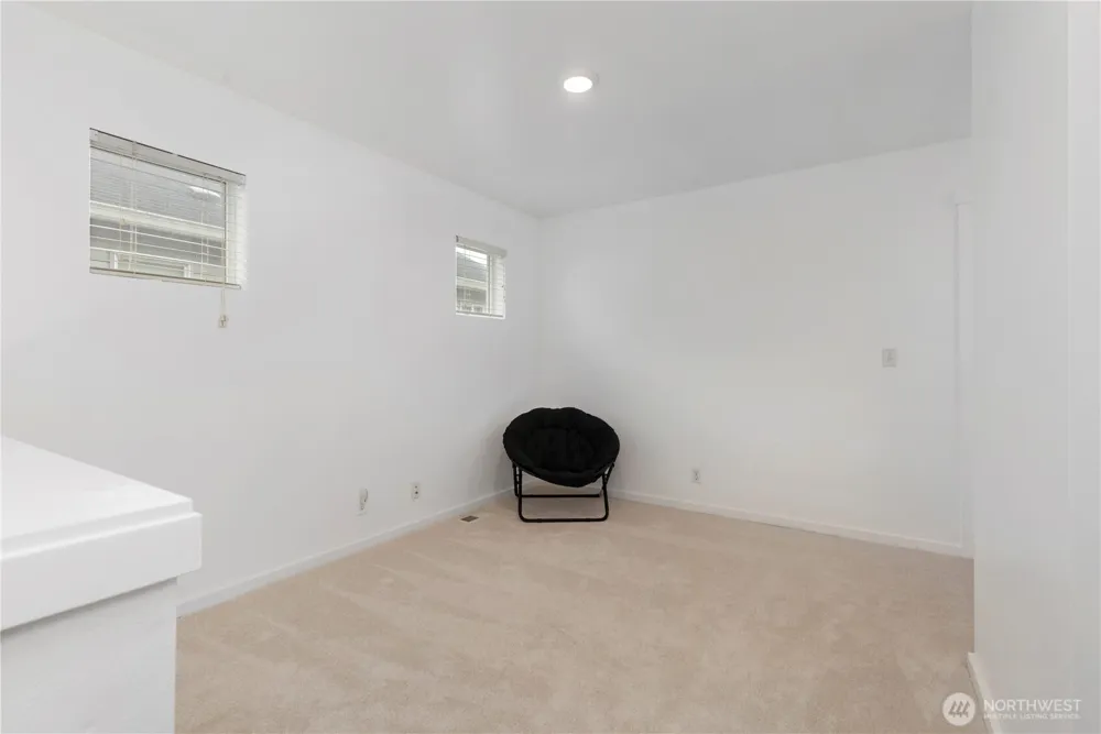 4217 L PLACE NE Auburn, WA 98002