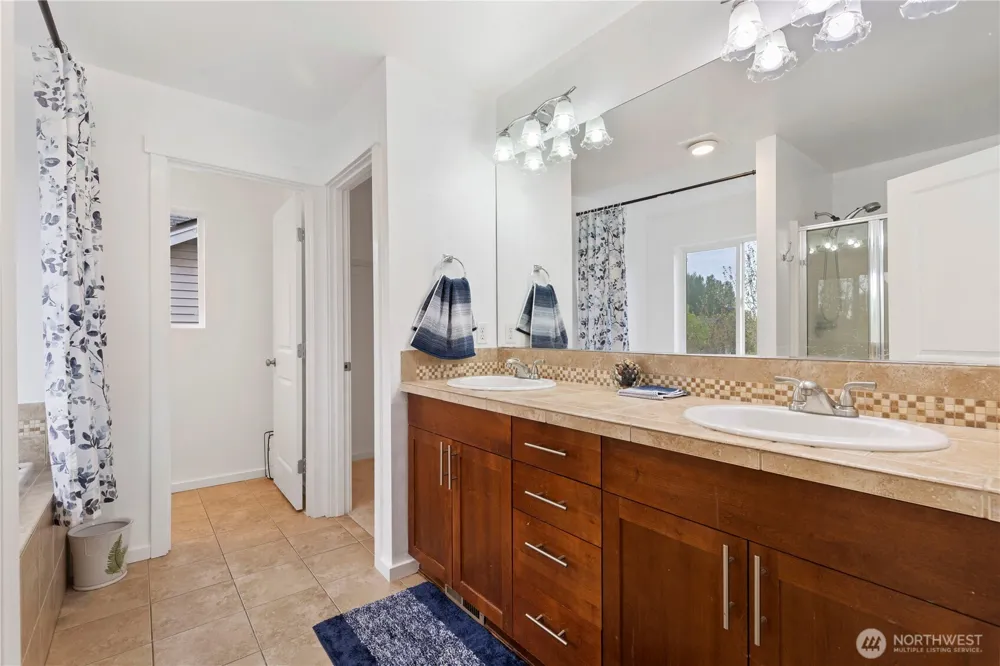 4217 L PLACE NE Auburn, WA 98002