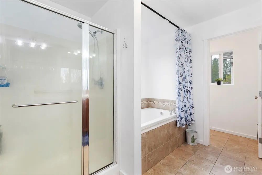 4217 L PLACE NE Auburn, WA 98002