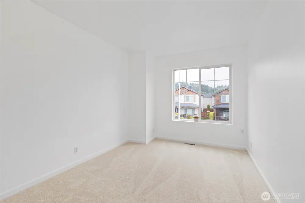 4217 L PLACE NE Auburn, WA 98002