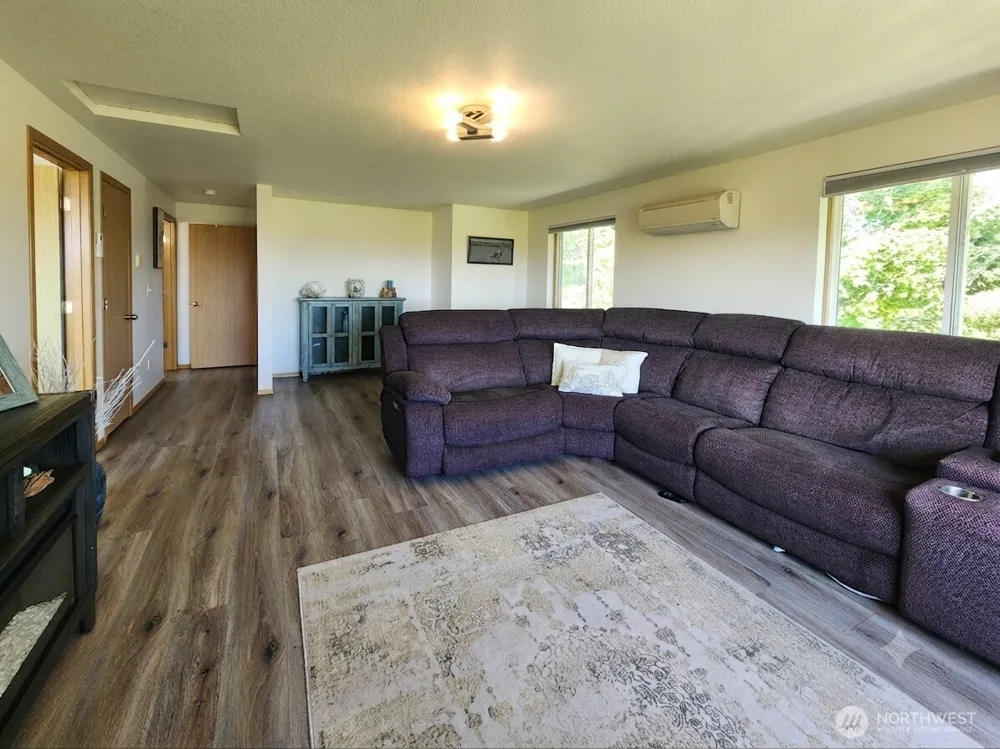 370 Olympic View Avenue NE Ocean Shores, WA 98569