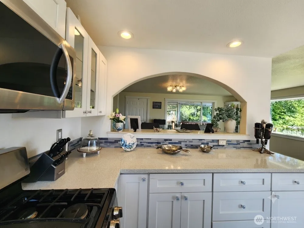 370 Olympic View Avenue NE Ocean Shores, WA 98569