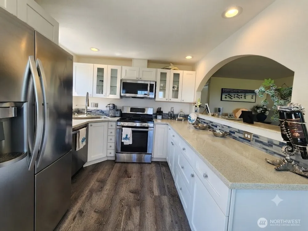 370 Olympic View Avenue NE Ocean Shores, WA 98569