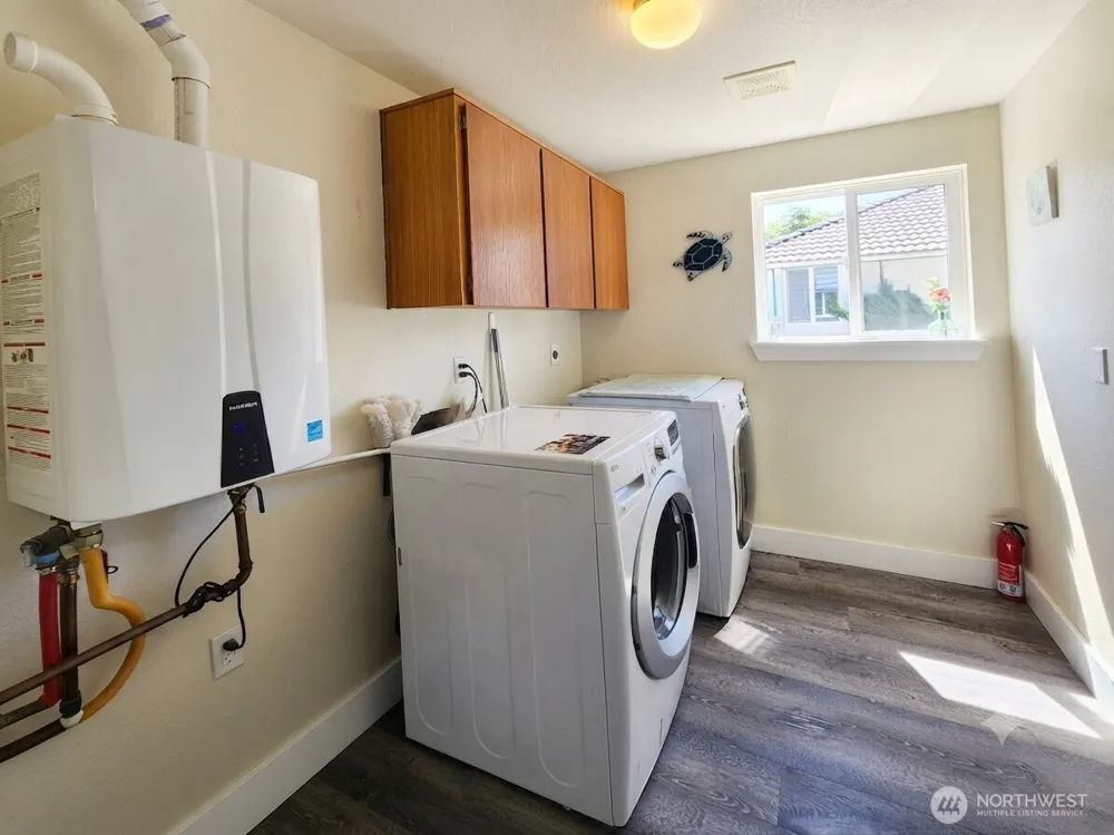 370 Olympic View Avenue NE Ocean Shores, WA 98569