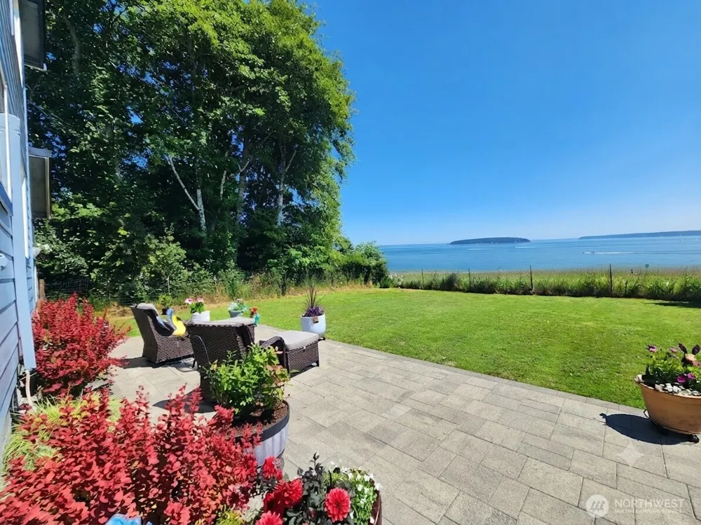 370 Olympic View Avenue NE Ocean Shores, WA 98569