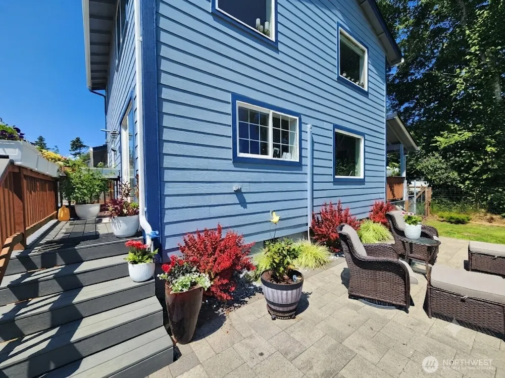 370 Olympic View Avenue NE Ocean Shores, WA 98569
