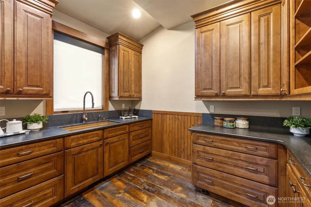 1060 Ruby King Loop Cle Elum, WA 98922
