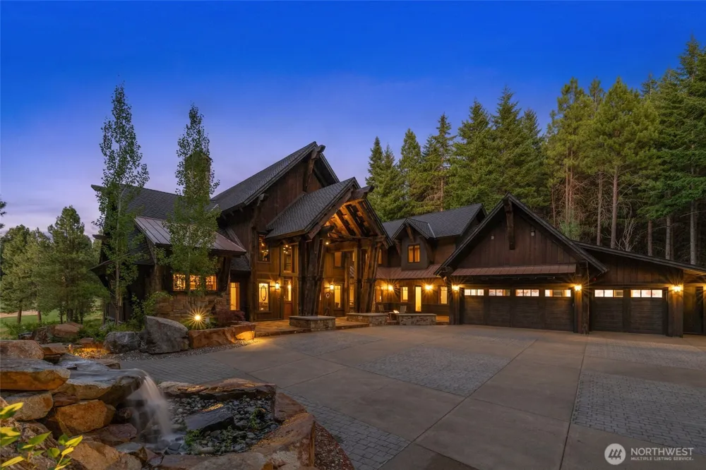 1060 Ruby King Loop Cle Elum, WA 98922