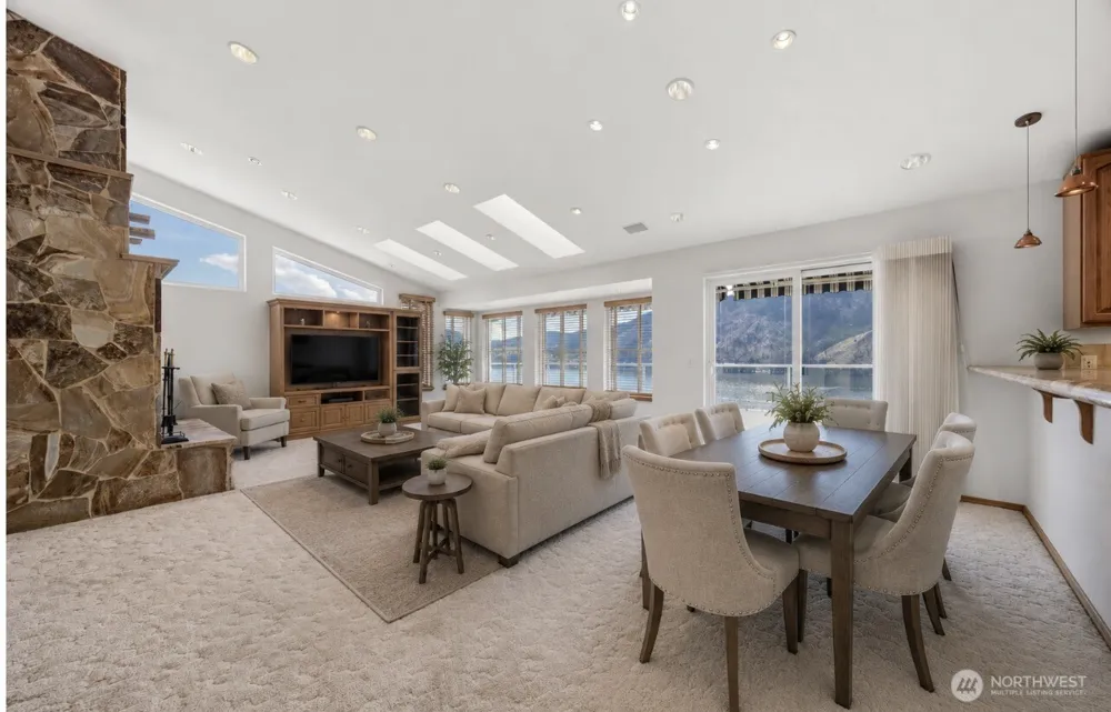 3035 Lakeshore Drive Manson, WA 98831