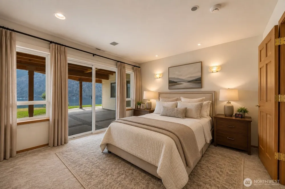 3035 Lakeshore Drive Manson, WA 98831