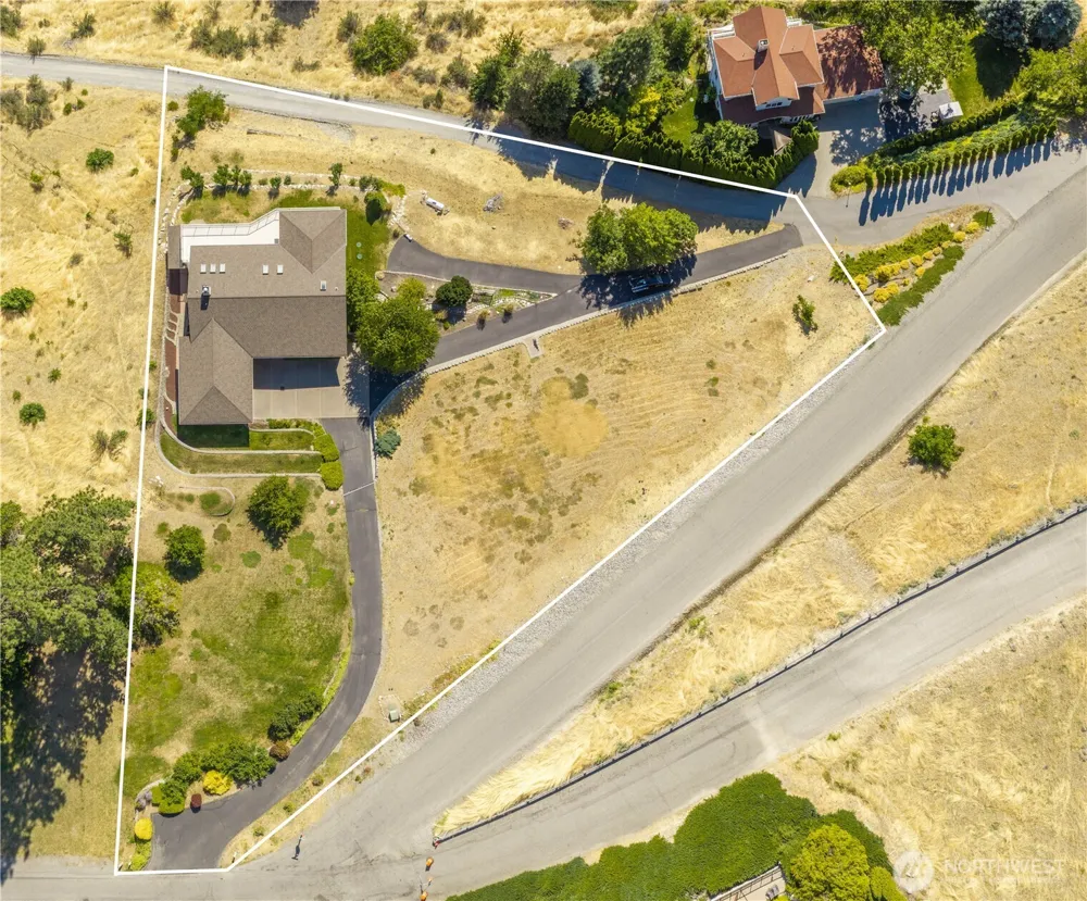 3035 Lakeshore Drive Manson, WA 98831