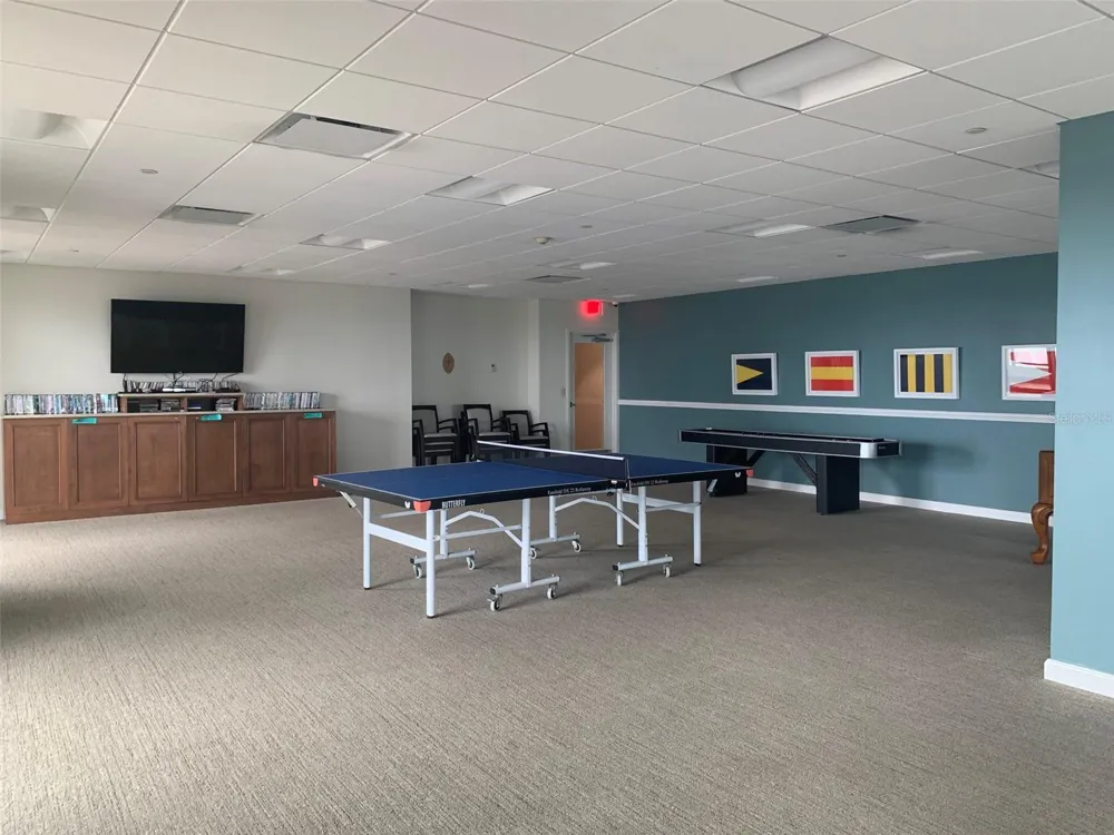 1 BEACH DRIVE SE #1907 St Petersburg, FL 33701