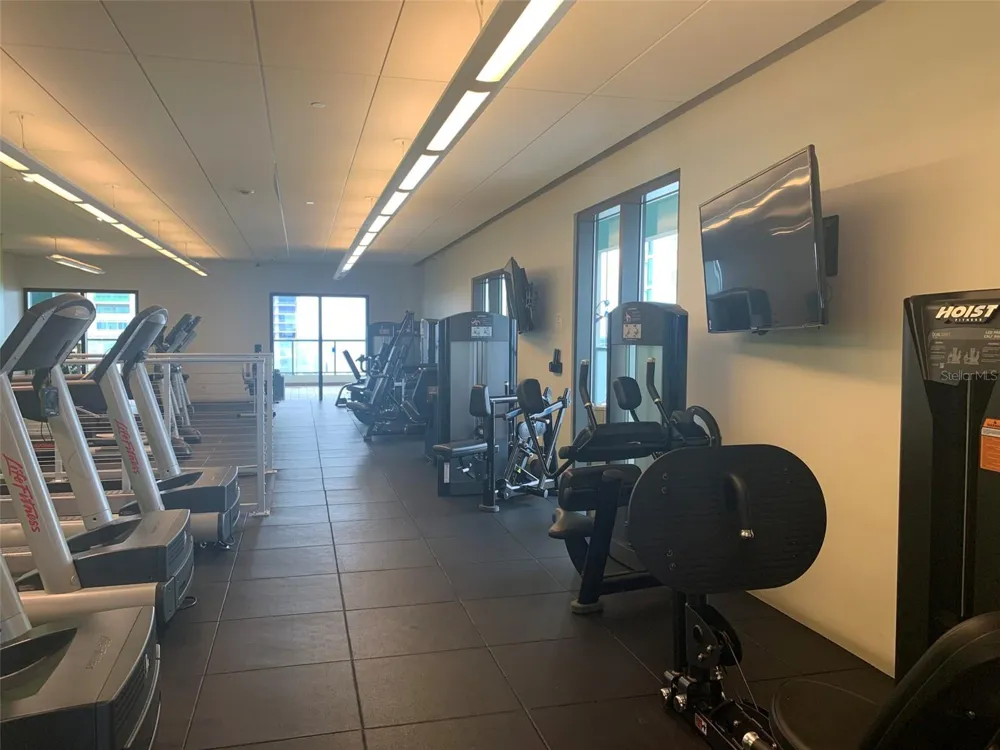 1 BEACH DRIVE SE #1907 St Petersburg, FL 33701