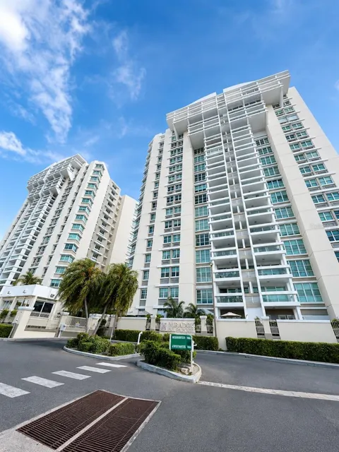 405 COND. MIRADOR DEL PARQUE #904