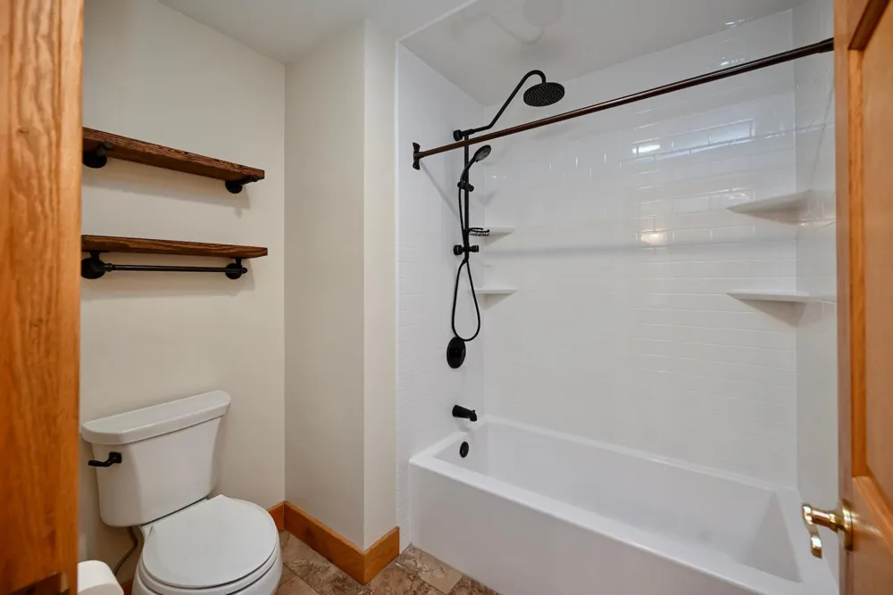 104 Forest Oak Court Winona, MN 55987
