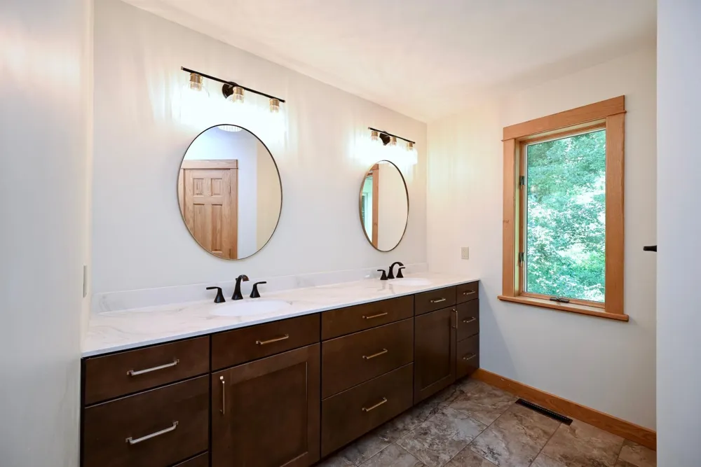 104 Forest Oak Court Winona, MN 55987