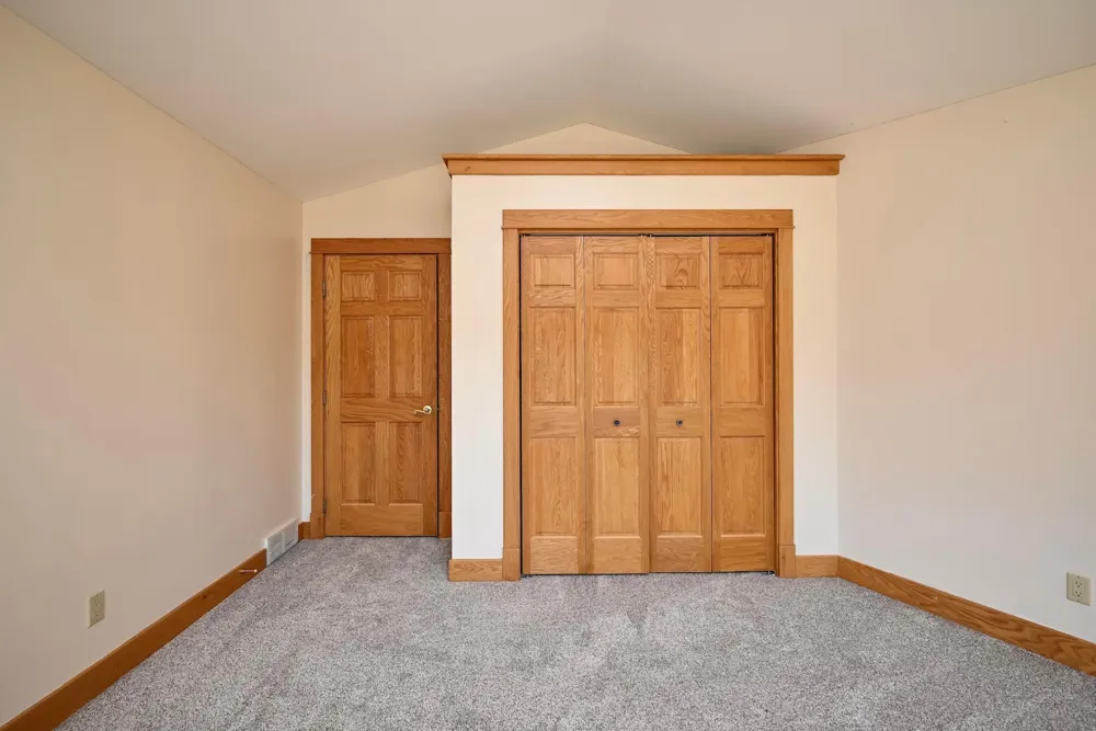 104 Forest Oak Court Winona, MN 55987