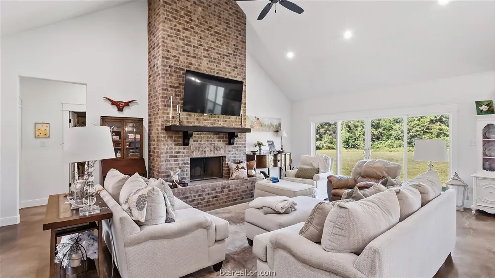 2879 Fm 2000 Caldwell, TX 77836