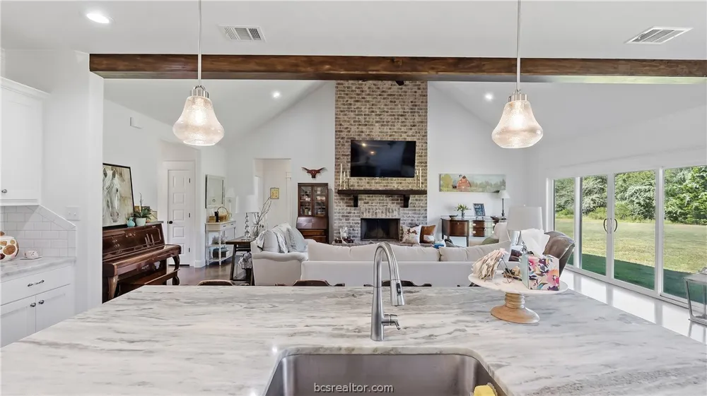 2879 Fm 2000 Caldwell, TX 77836