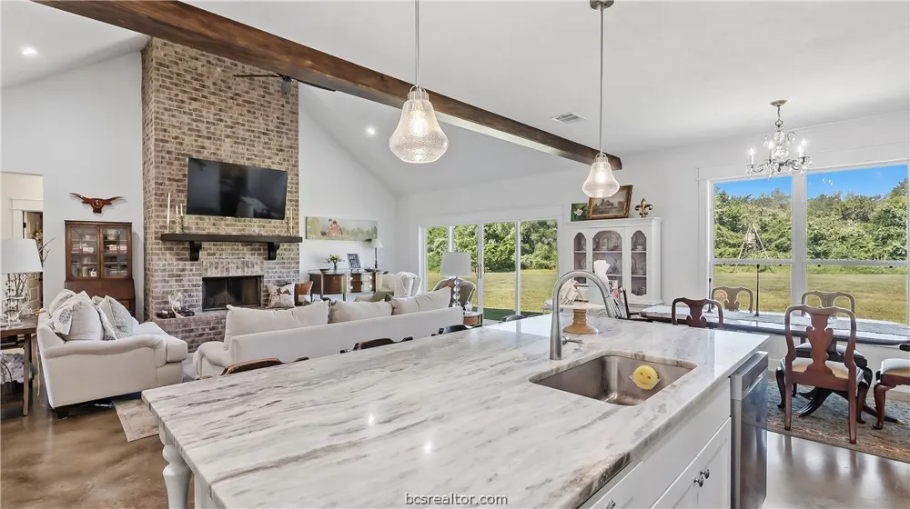 2879 Fm 2000 Caldwell, TX 77836