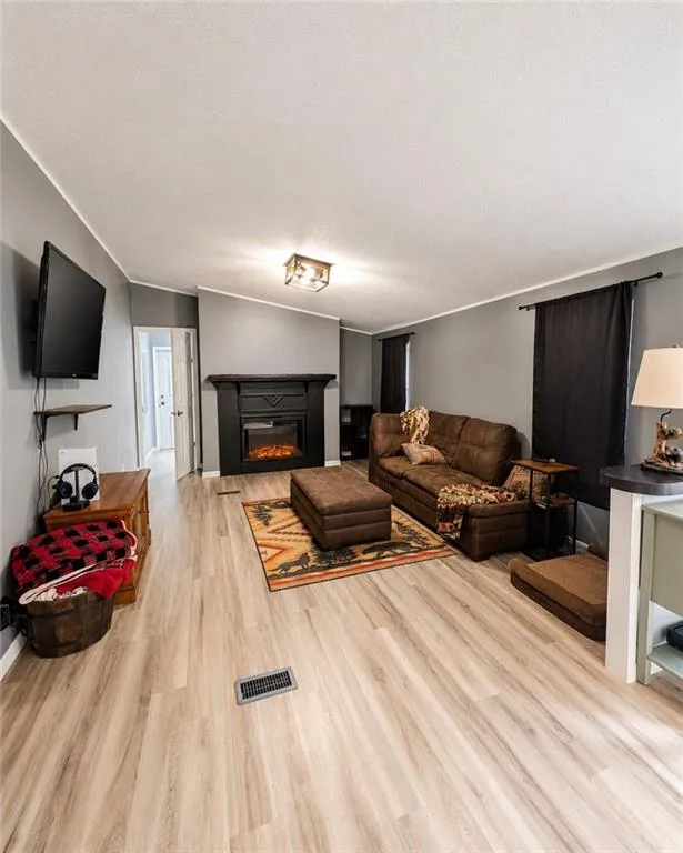 130 H And B Lane Temple, GA 30179