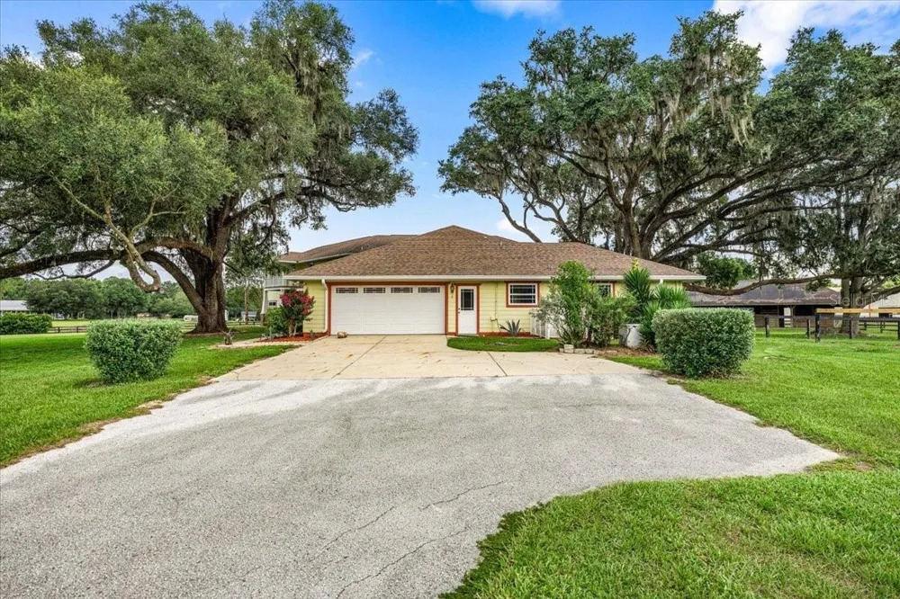 5065 NW 150TH AVENUE Morriston, FL 32668