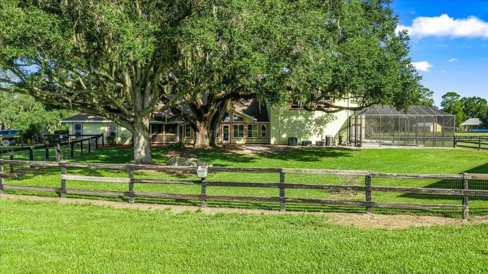 5065 NW 150TH AVENUE Morriston, FL 32668