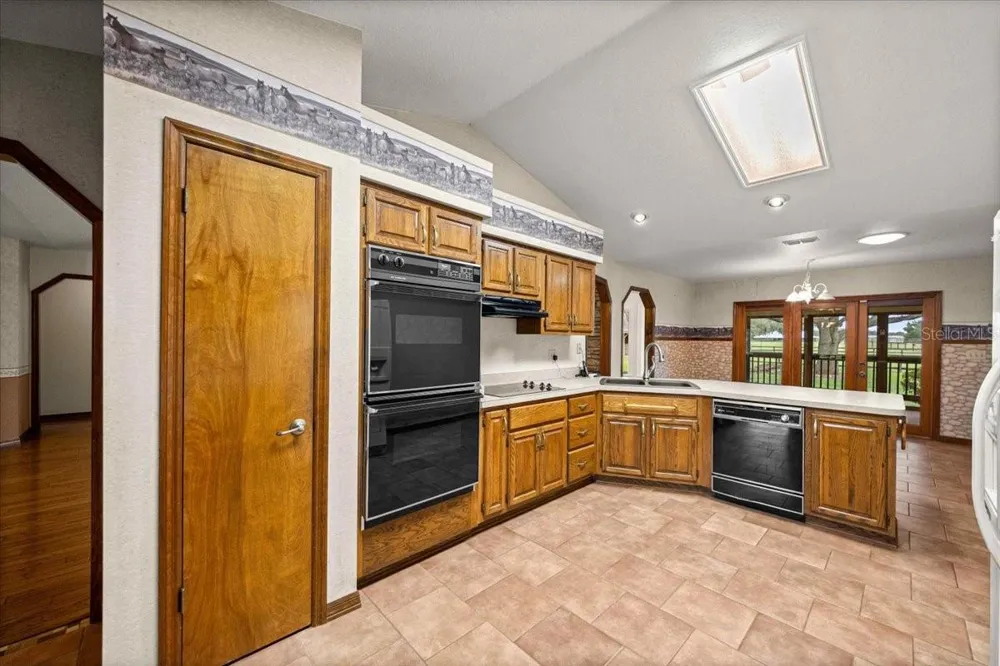 5065 NW 150TH AVENUE Morriston, FL 32668