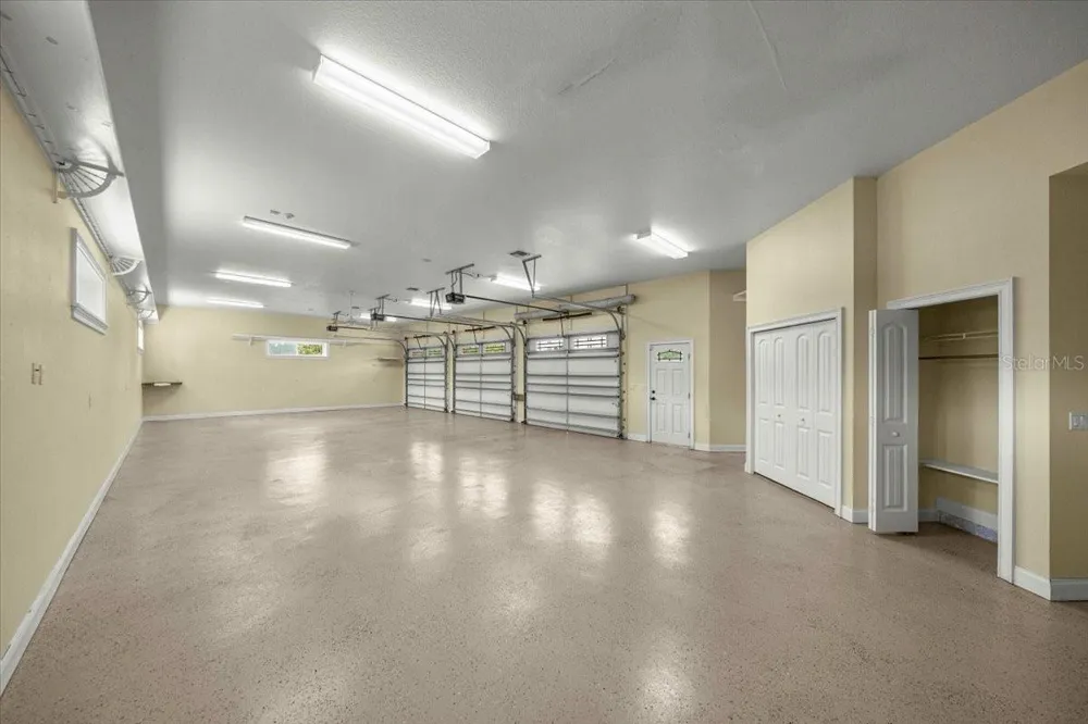 5065 NW 150TH AVENUE Morriston, FL 32668
