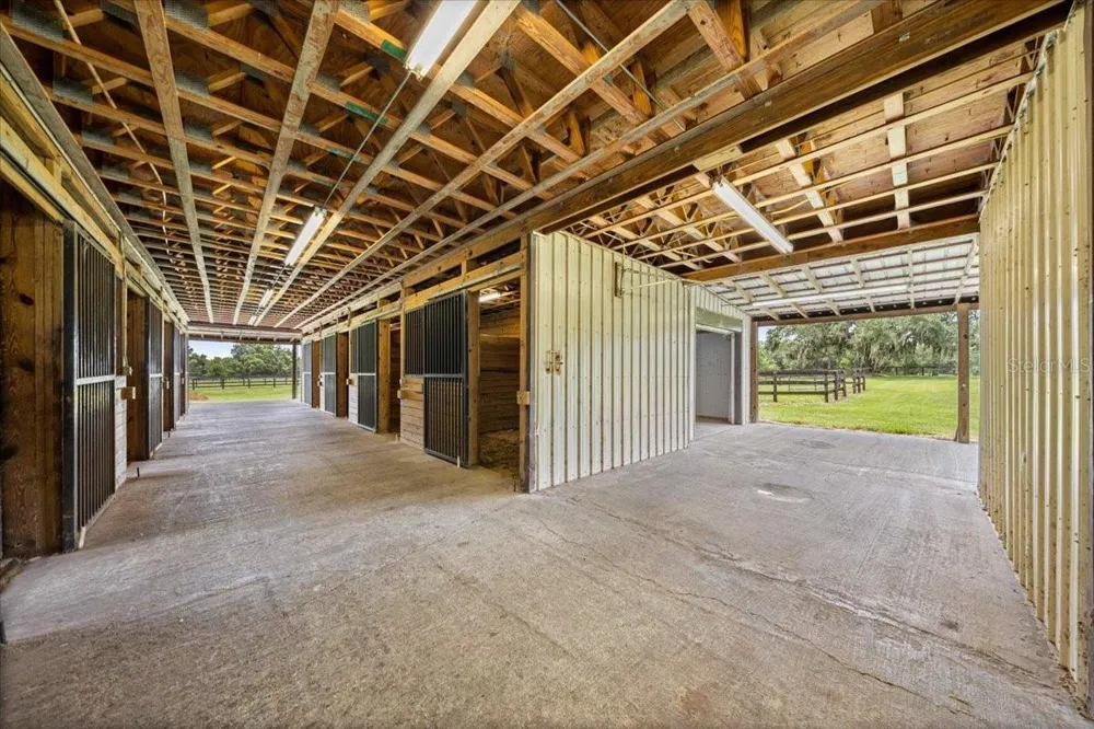 5065 NW 150TH AVENUE Morriston, FL 32668